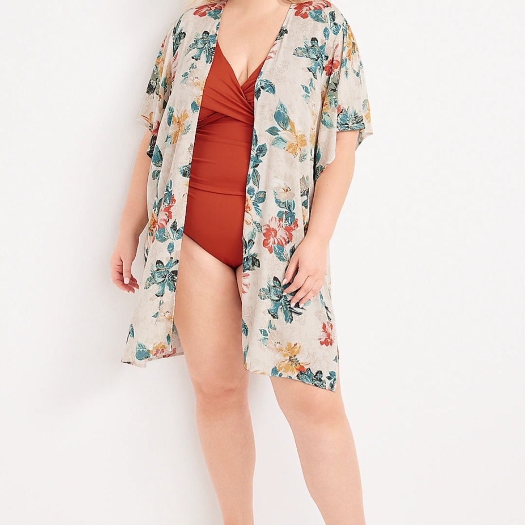 Maurices Plus Size White Floral Print Kimono